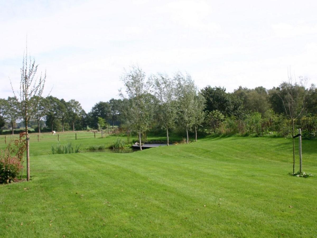 Grandeur Farmhouse In Dwingeloo At A National Park Villa Exterior photo