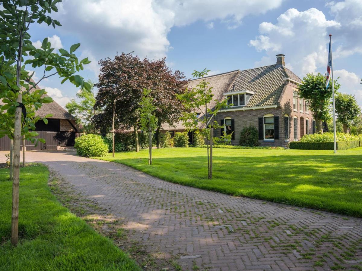 Grandeur Farmhouse In Dwingeloo At A National Park Villa Exterior photo